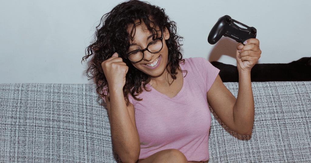 Bella Rolland Enjoys Getting Attention And A Difficult Cock